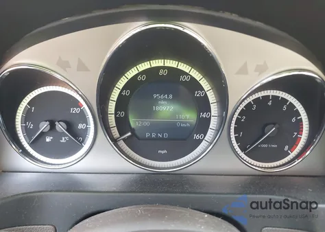 2009 Mercedes-Benz C 300 Luxury 4Matic/Sport 4Matic z USA, uszkodzony, nr VIN WDDGF81X89F283240